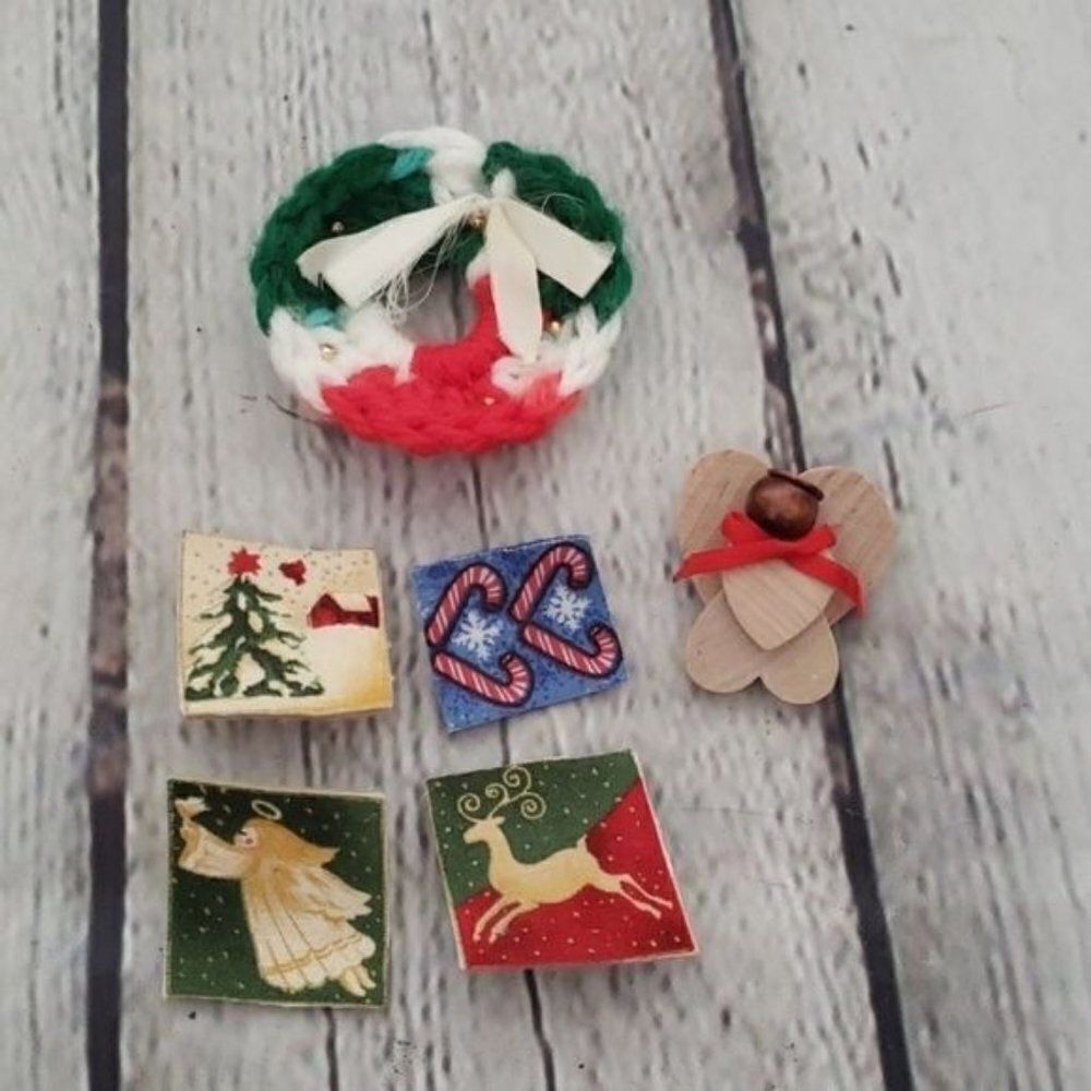 Vintage Handmade Christmas Brooch Pins Lot - Picture 1 of 5